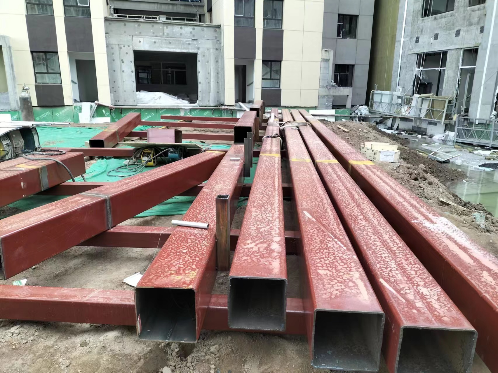 中建七局四公司榆次区小东关村城中村改造安置区项目钢结构工程(图38)